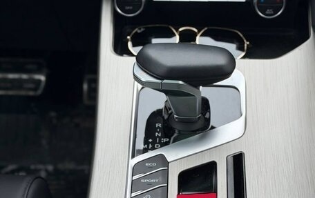 Geely Coolray I, 2022 год, 1 900 000 рублей, 17 фотография