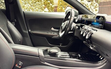 Mercedes-Benz CLA, 2021 год, 2 800 000 рублей, 13 фотография
