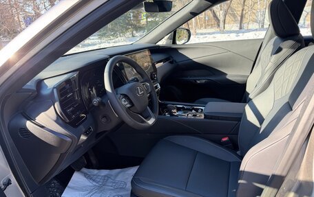 Lexus RX IV рестайлинг, 2025 год, 7 270 000 рублей, 15 фотография