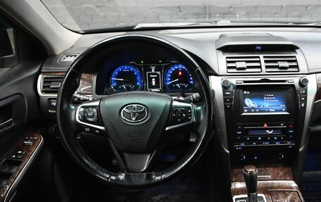 Toyota Camry, 2016 год, 1 890 000 рублей, 11 фотография