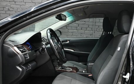 Toyota Camry, 2016 год, 1 890 000 рублей, 9 фотография