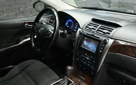 Toyota Camry, 2016 год, 1 890 000 рублей, 13 фотография