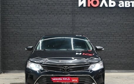 Toyota Camry, 2016 год, 1 890 000 рублей, 2 фотография