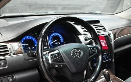 Toyota Camry, 2016 год, 1 890 000 рублей, 12 фотография