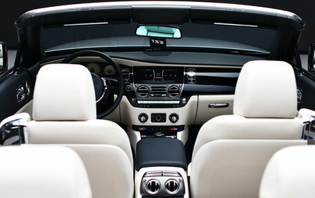 Rolls-Royce Dawn, 2021 год, 66 750 000 рублей, 21 фотография