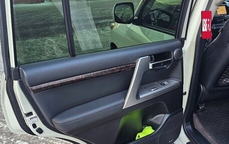 Toyota Land Cruiser 200, 2012 год, 4 450 000 рублей, 10 фотография