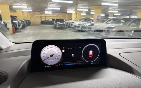 Hyundai Staria, 2023 год, 7 000 000 рублей, 21 фотография