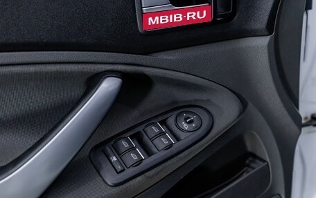 Ford Kuga III, 2011 год, 900 000 рублей, 24 фотография