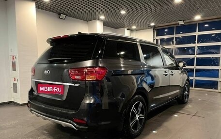 KIA Carnival III, 2019 год, 2 770 000 рублей, 3 фотография