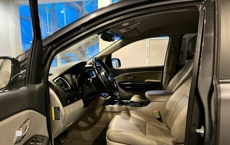 KIA Carnival III, 2019 год, 2 770 000 рублей, 16 фотография