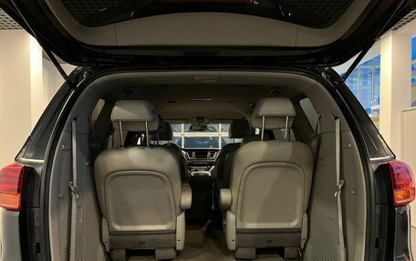 KIA Carnival III, 2019 год, 2 770 000 рублей, 18 фотография