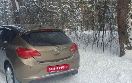 Opel Astra J, 2013 год, 810 000 рублей, 18 фотография