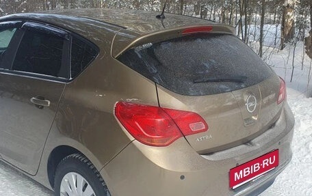 Opel Astra J, 2013 год, 810 000 рублей, 17 фотография