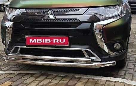Mitsubishi Outlander III рестайлинг 3, 2021 год, 2 500 000 рублей, 1 фотография