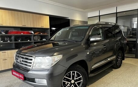 Toyota Land Cruiser 200, 2011 год, 3 090 000 рублей, 1 фотография