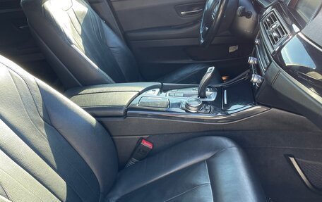 BMW 5 серия, 2016 год, 2 000 000 рублей, 31 фотография