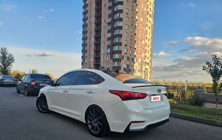 Hyundai Solaris II рестайлинг, 2018 год, 1 375 000 рублей, 7 фотография
