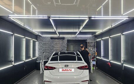 Hyundai Solaris II рестайлинг, 2018 год, 1 375 000 рублей, 13 фотография