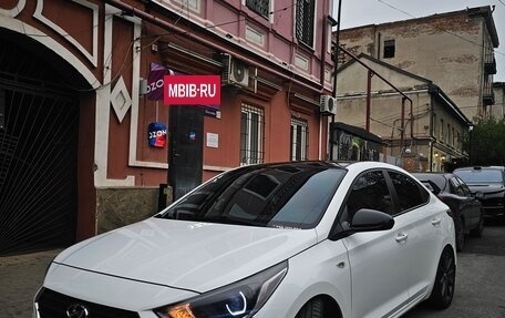 Hyundai Solaris II рестайлинг, 2018 год, 1 375 000 рублей, 10 фотография