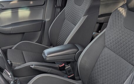 Skoda Rapid I, 2015 год, 1 150 000 рублей, 10 фотография