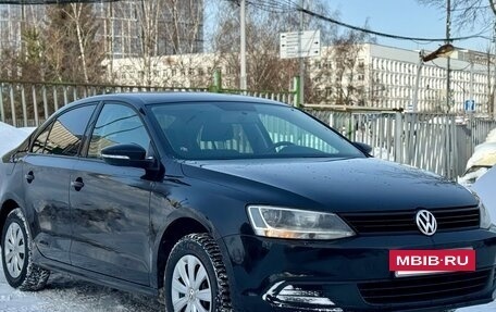 Volkswagen Jetta VI, 2013 год, 865 000 рублей, 3 фотография