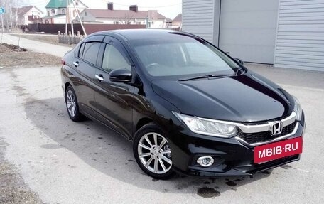 Honda Grace I, 2018 год, 1 600 000 рублей, 4 фотография