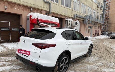 Alfa Romeo Stelvio, 2022 год, 3 990 000 рублей, 11 фотография