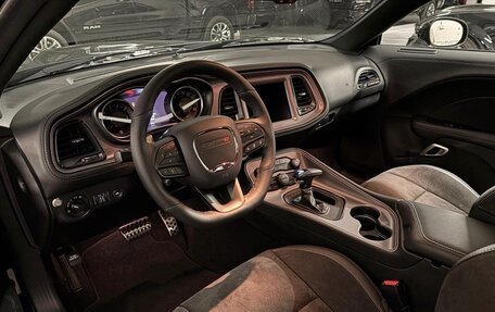 Dodge Challenger III рестайлинг 2, 2023 год, 15 500 000 рублей, 8 фотография