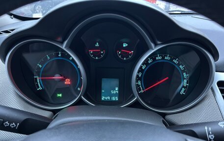 Chevrolet Cruze II, 2010 год, 650 000 рублей, 5 фотография