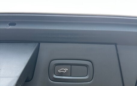 Volvo V90 Cross Country I рестайлинг, 2017 год, 3 500 000 рублей, 22 фотография