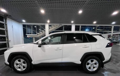 Toyota RAV4, 2020 год, 3 249 000 рублей, 6 фотография