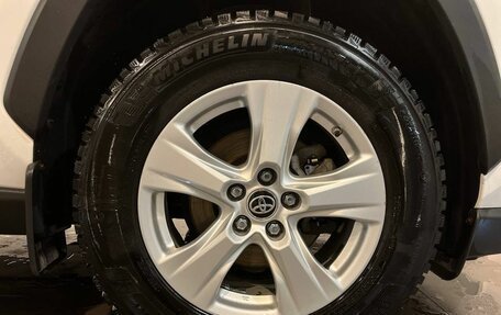 Toyota RAV4, 2020 год, 3 249 000 рублей, 18 фотография