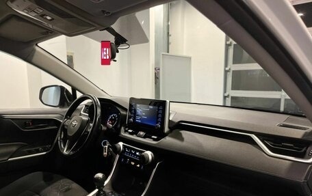 Toyota RAV4, 2020 год, 3 249 000 рублей, 12 фотография