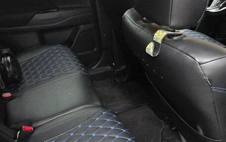 Mitsubishi Outlander III рестайлинг 3, 2021 год, 2 500 000 рублей, 8 фотография