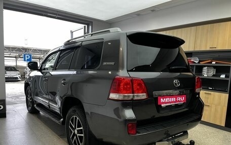 Toyota Land Cruiser 200, 2011 год, 3 090 000 рублей, 7 фотография