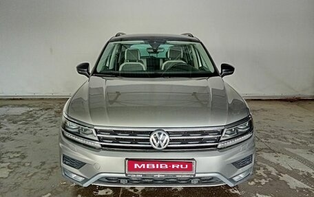 Volkswagen Tiguan II, 2020 год, 3 118 000 рублей, 2 фотография