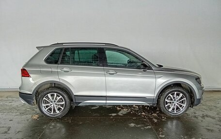 Volkswagen Tiguan II, 2020 год, 3 118 000 рублей, 8 фотография
