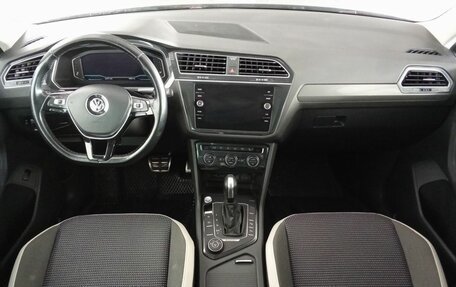 Volkswagen Tiguan II, 2020 год, 3 118 000 рублей, 11 фотография