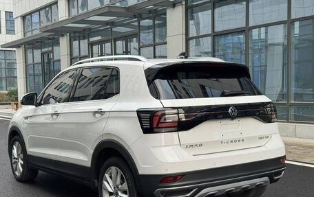 Volkswagen T-Cross I, 2022 год, 1 600 000 рублей, 4 фотография