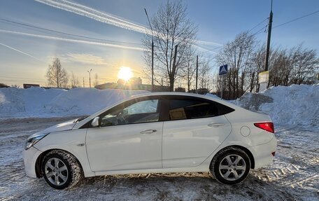 Hyundai Solaris II рестайлинг, 2016 год, 600 000 рублей, 4 фотография