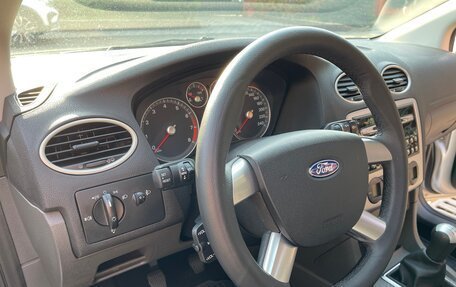 Ford Focus II рестайлинг, 2006 год, 650 000 рублей, 18 фотография