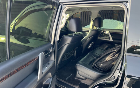 Toyota Land Cruiser 200, 2014 год, 3 900 000 рублей, 8 фотография