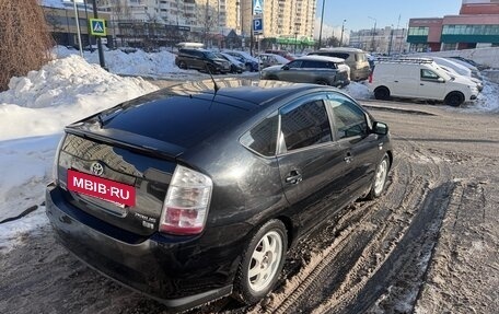 Toyota Prius, 2006 год, 700 000 рублей, 3 фотография