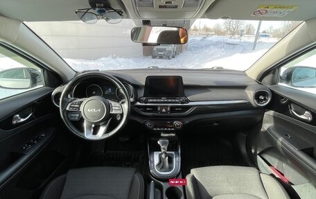 KIA Cerato IV, 2021 год, 2 350 000 рублей, 16 фотография
