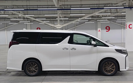 Toyota Alphard III, 2019 год, 5 280 000 рублей, 5 фотография