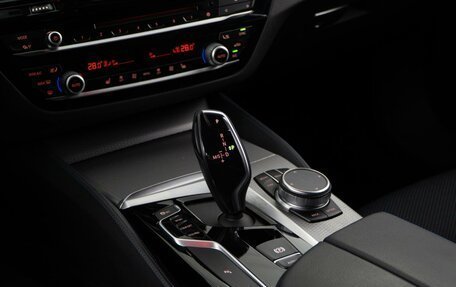 BMW 5 серия, 2019 год, 4 075 444 рублей, 14 фотография