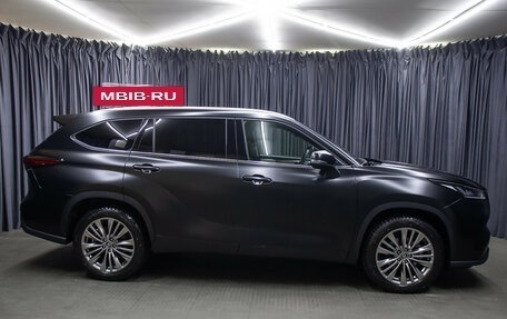 Toyota Highlander, 2025 год, 6 200 000 рублей, 4 фотография