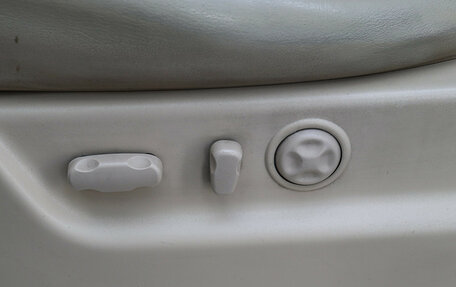 Cadillac Escalade III, 2007 год, 1 350 000 рублей, 18 фотография