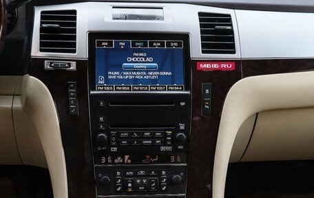 Cadillac Escalade III, 2007 год, 1 350 000 рублей, 13 фотография