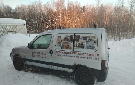 Peugeot Partner II рестайлинг 2, 2004 год, 140 000 рублей, 3 фотография